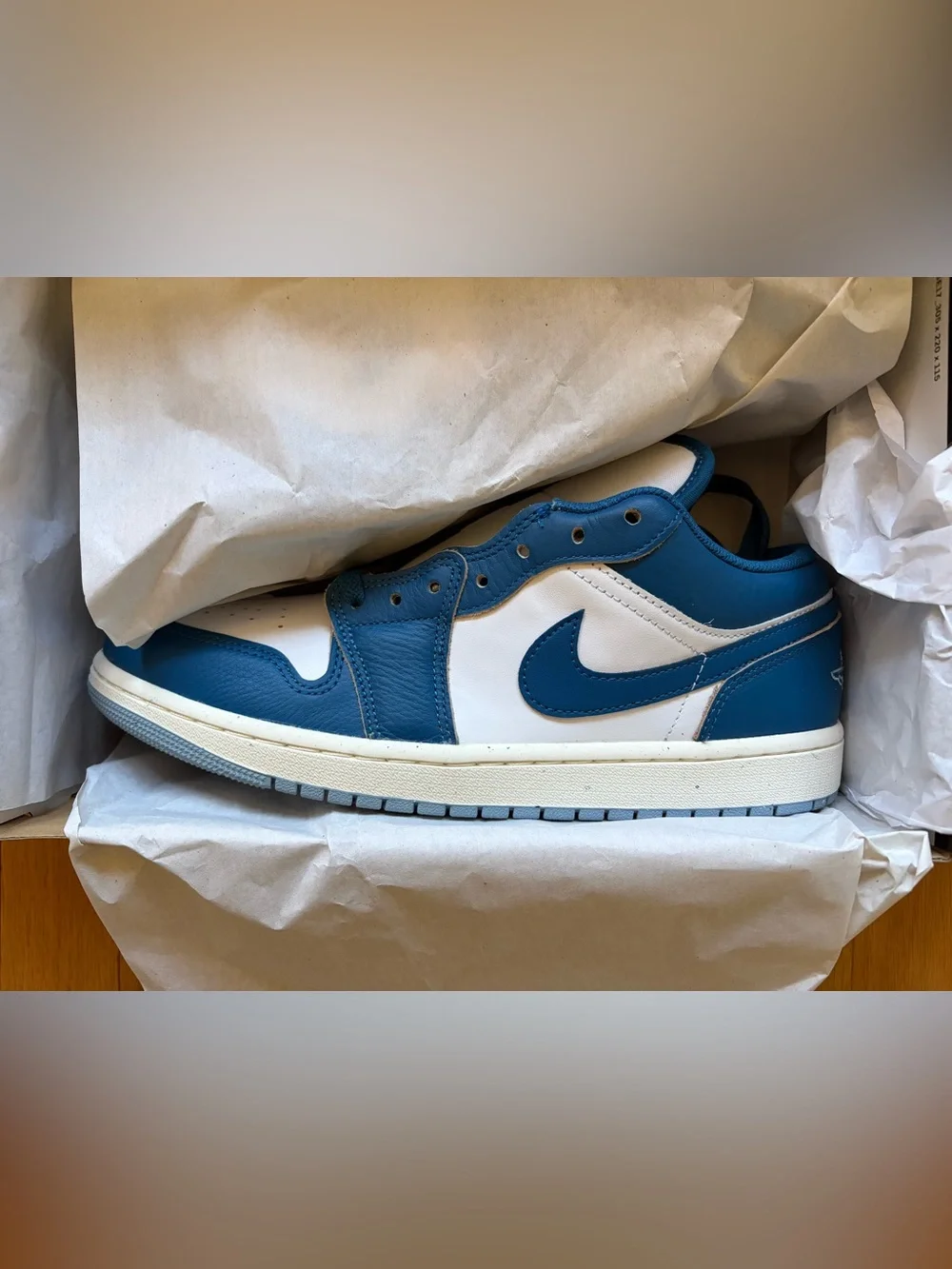 Air Jordan 1 Low SE Sneakers — Blue/White *RARE COLOR*